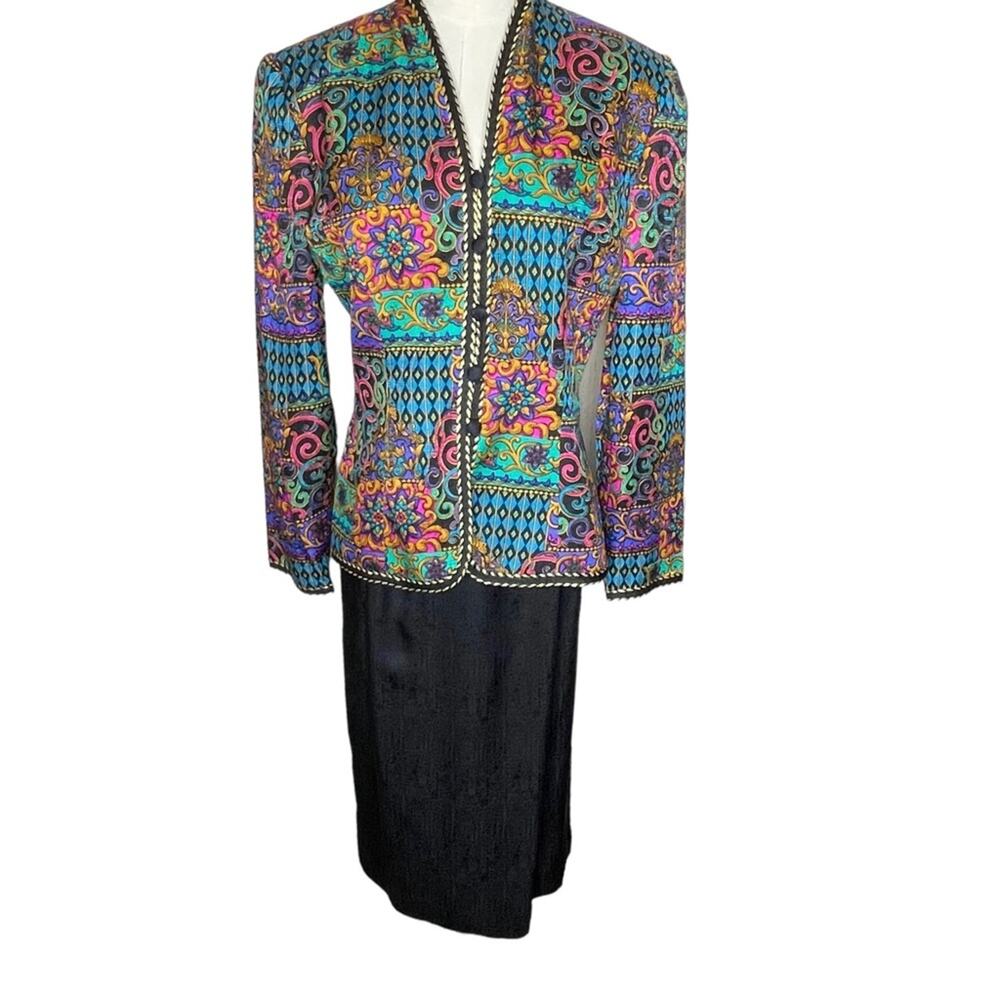 Safe Silk by Adrianna Papell Size 8 100% Silk 2 piece Suit Stained Glass Print